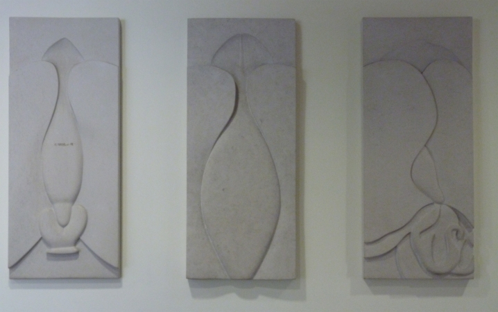 <span class="semi"><a href="/artwork/view/110">Orchid ( Hand Carved Portland Limestone 2002 )</a></span>
