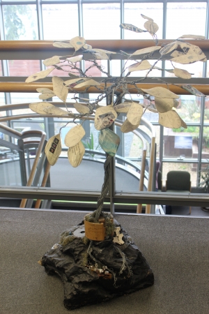 <span class="semi"><a href="/artwork/view/128">Trees of Knowledge</a></span>